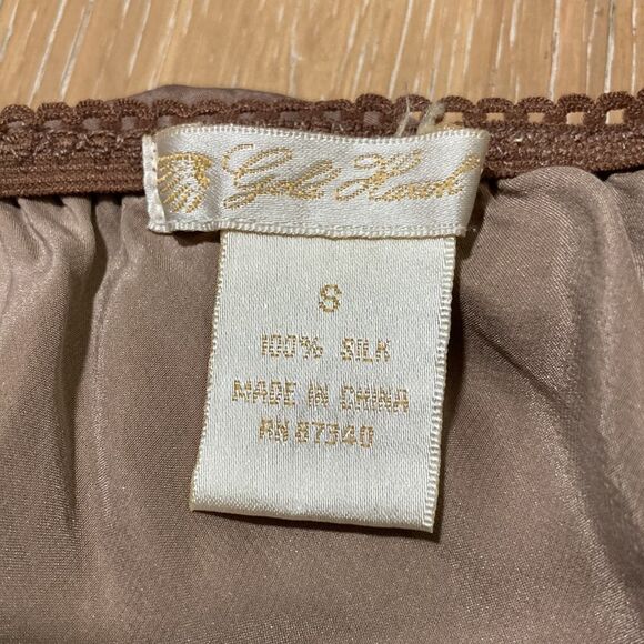 Gold hawk taupe silk skirt with two under layers-Small - Picture 3 of 9